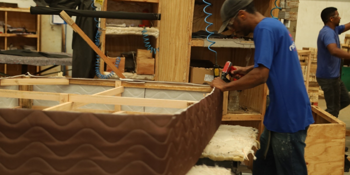 Comércio goiano registra alta de 3,7% em janeiro, com elevação de 21,2% nas vendas de móveis